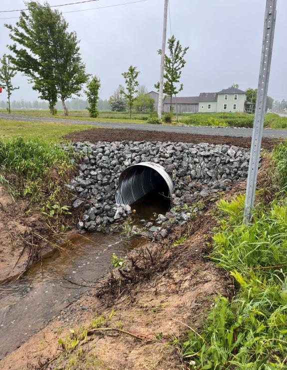 Image pour la réalisation: Remplacement d'un ponceau résidentiel